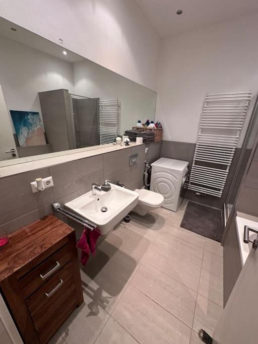 Apartamento Luxus I Wohnkueche I Garten I Terrasse I Parkplatz *